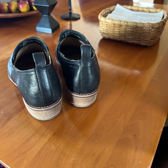 Booties - Picture 3 of 4